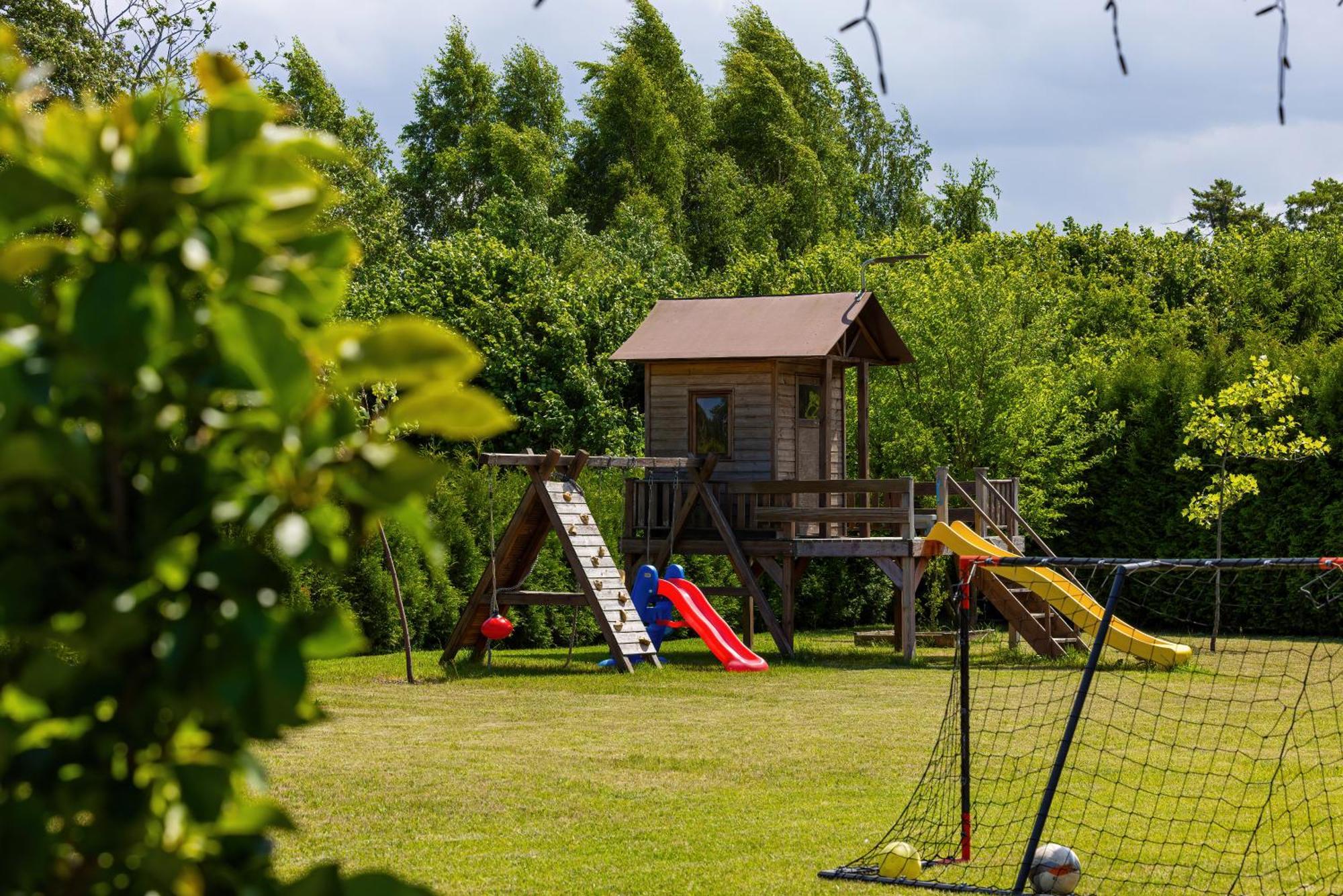 ウストカ Mussurhouseヴィラ エクステリア 写真